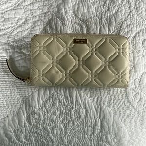 Kate Spade Continental Wallet